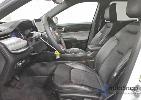 2025 Jeep Compass Latitude из США, поврежденный, VIN 3C4NJDBNXST592953